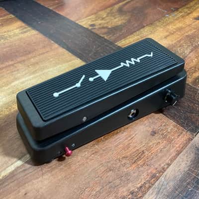 Dunlop MC404 CAE Custom Audio Electronics Wah image 3