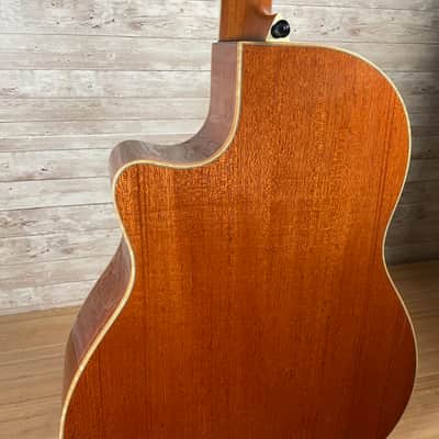 Larrivee LV-04 Early 2000s - Spruce / Mahogany  - Includes Hardshell Case image 12