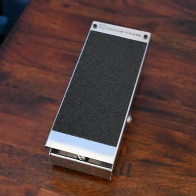 A3 Stompbox Mini Volume Pedal (Top Jacks) image 1