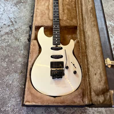 Yamaha SE-700e Super Shredder 1985 - Pearl white original vintage MIJ Japan se700 image 4