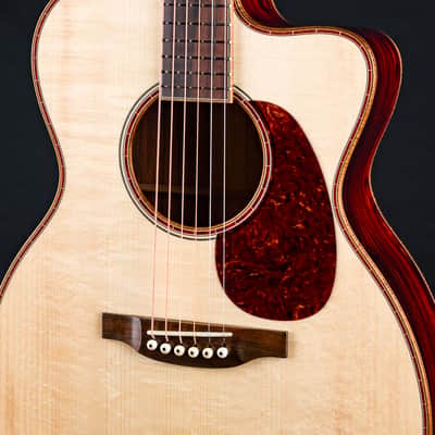Bourgeois 000 Cutaway Large Soundhole Custom Cocobolo and Bearclaw Adirondack Spruce NEW image 8