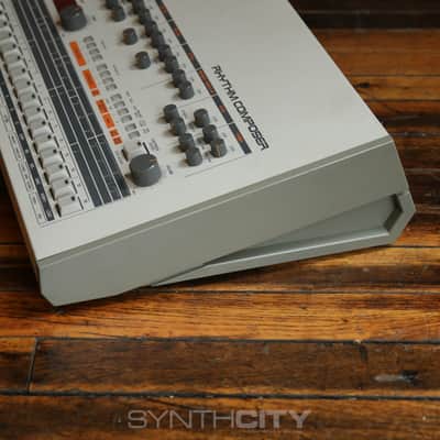 Roland TR-909 Rhythm Composer - White image 3
