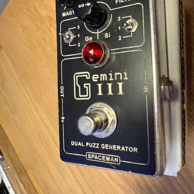 Spaceman Gemini III Dual Fuzz Generator 2010s - Silver Edition image 5