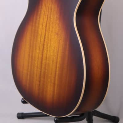 Larrivee OM-40-MH-0-0-M-00-0-99: OM-40 Mahogany Top, back and sides, Vintage Burst & Pyramid Bridge 2026 image 12