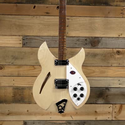 Rickenbacker  330 Electric Guitar Mapleglo Special Sale Price Special Sale Price Until 6-30-26 image 4