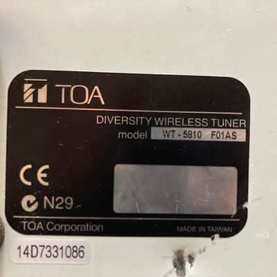 TOA WT5810 16 Channel Compact, Diversity Wireless Microphone Receiver 2010’s - Black image 7