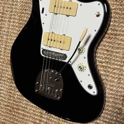 2025 Fender Limited Edition American Vintage II 1966 Jazzmaster 9.5 Radius Flame Neck Rosewood Fingerboard image 8
