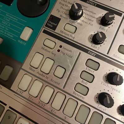 Korg Electribe-S ES-1 Rhythm Production Sampler (With Manual, Power Cord, and Smart Media Card) image 4