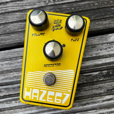 Isle of Tone Haze 67 mini Fuzz 2025 // Mullard OC44 image 2