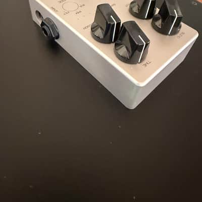 Darkglass Electronics Hyper Luminal Hybrid Compressor 2018 - Present - Silver image 2