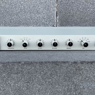 LARK Audio  Stereo Bus Compressor image 8