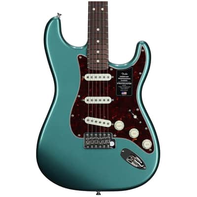 Fender American Professional Classic Stratocaster Electric Guitar, Rosewood Fingerboard (with Gig Bag) image 4