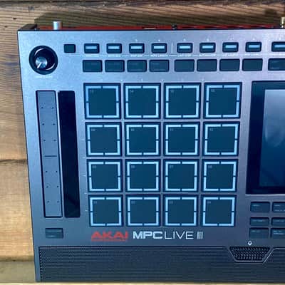 Akai MPC Live III Standalone Music Production Center image 2