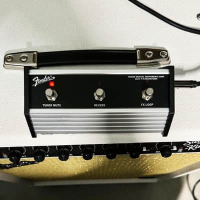 Fender Steel King 2004-2008 - White Tolex - VERY RARE image 8