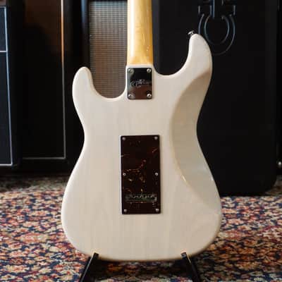 G&L Legacy 2022 - White Blonde W/ OHSC Excellent Condition image 11
