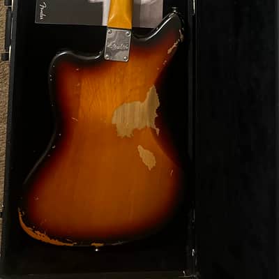 Fender Kurt Cobain Road Worn Jaguar 2011- 3-Color Sunburst image 2