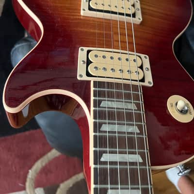 Gibson Les Paul Standard 2017 - Cherry Sunburst **STUNNING** image 18