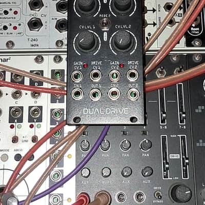 Erica Synths Dual Drive image 3