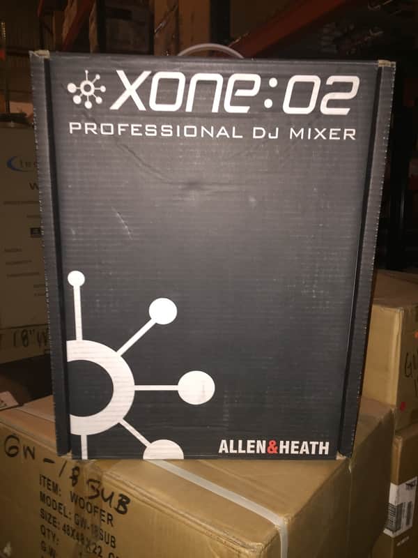 Allen & Heath XONE:02 Professional DJ Battle/Scratch Mixer | Reverb