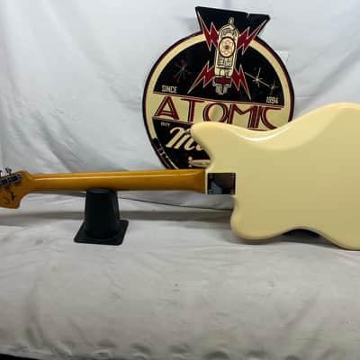Squier J Mascis Jazzmaster Electric Guitar - Vintage White image 8