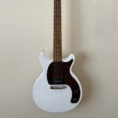Gibson Les Paul Junior Tribute DC 'CME edition' with Side-Mounted Input Jack 2020-22 - Worn White image 1