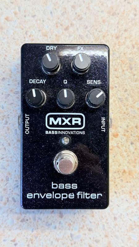 MXR M82 Bass Envelope Filter – effect pedal for bass guitar image 1