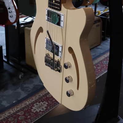 Reverend Kingbolt F-Sonic Electric Guitar Sandstone #70236-2 *B-Stock* image 10
