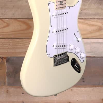 PRS SE Silver Sky Maple Electric Guitar Moon White w/ Gigbag image 2