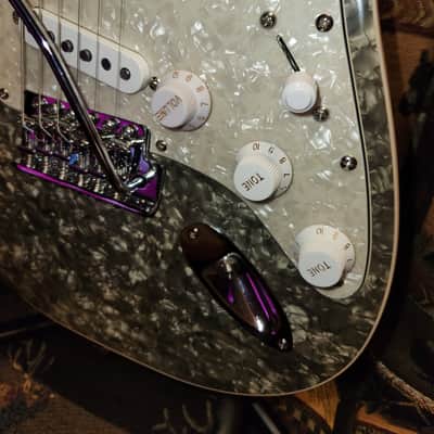 Fretless Stratocaster Style Guitar Black Motto Top End Solderless Electronics image 5