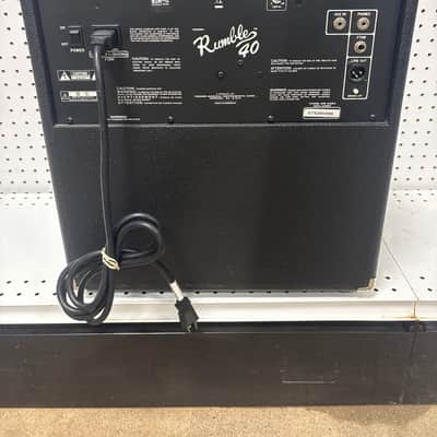 Fender Rumble 40 V3 40-Watt 1x10" Bass Combo 2015 - Present - Black image 4