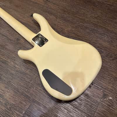 Fernandes FRB-70 Electric Bass image 6