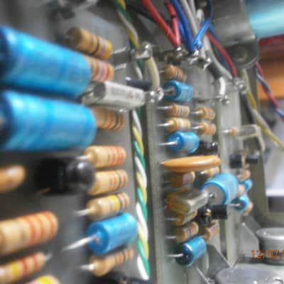 Stereo solid state amp image 14