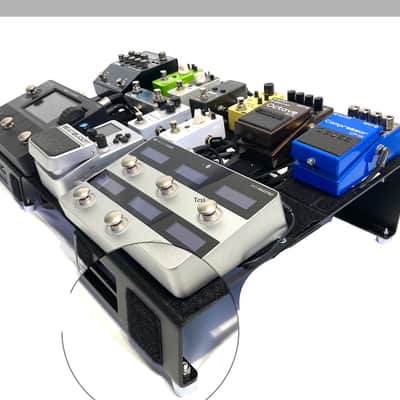 Large Rolling Pedalboard Aluminum Alloy pedalboard with wheels and case image 4