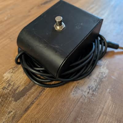 Unbranded Marshall Style Single Button Amplifier Footswitch Black No Issues image 1