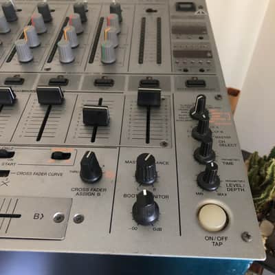Pioneer DJM-600 DJ Mixer image 3