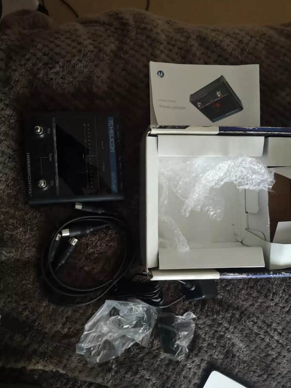 TC Helicon HarmonyControl Guitar 2009 - 2010 - Black image 1