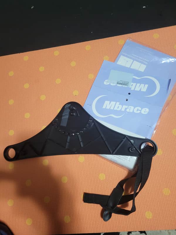 Mbrace Guitar support system 2010 - Black image 1