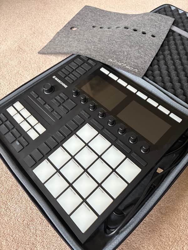 New Native Instruments Maschine MKIII - Black (with travel case and custom cover) image 1