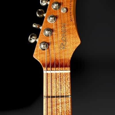 Ronin Morningstar 2019 - Honey Burst w/ highly figured “Flame Maple” neck + Raw Aluminum FB Mini’s image 13