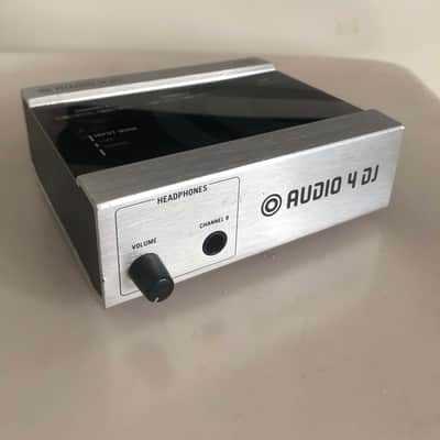 Native Instruments Audio 4 DJ image 1