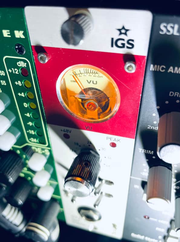 Igs 572 red stripe TUBE mic pre image 1