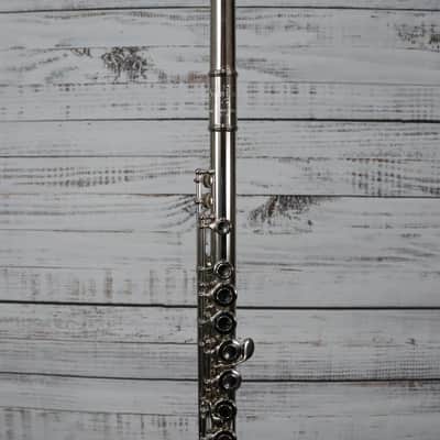 *USED* Bundy Flute image 3