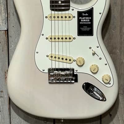 New Fender Player II Stratocaster - White Blonde, Fastest Shipping In The World! Includes A Pro Set Up! image 4