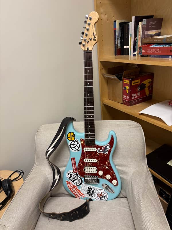 Squier 'Rivers Cuomo' Tribute Stratocaster - Player Series HSS Upgrades image 1