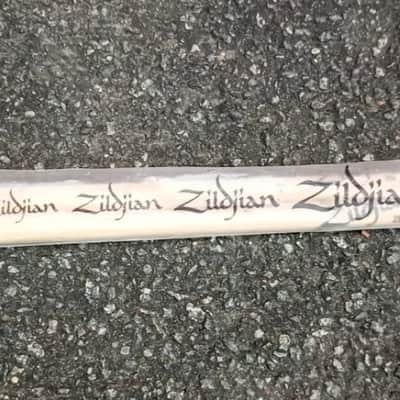 Genuine Signed autographed Armand Zildjian 2B drum sticks Zildjian Bild 6