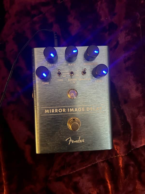 Fender Mirror Image Delay