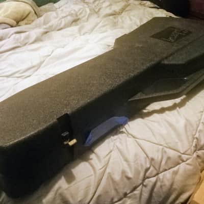 Gibson chainsaw case" 1980 - Black image 1