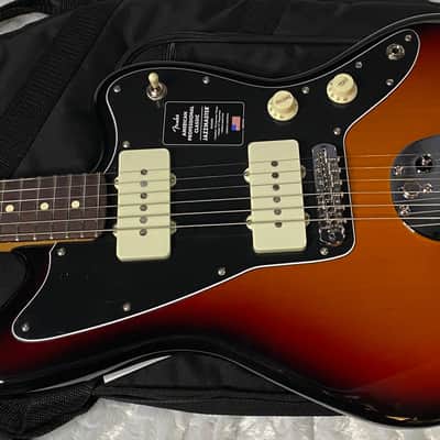 NEW! Fender American Professional Classic Jazzmaster - 3-Color Sunburst - 7.9lbs - Authorized Dealer - G05773 image 8