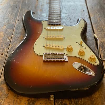 Fender Stratocaster Japan 1962 RI CIJ Era Three Tone Sunburst Relic w/ Hardcase image 6