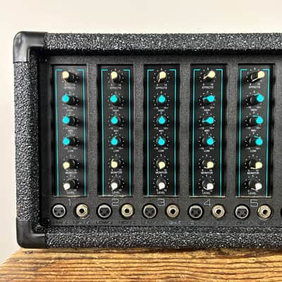 Peavey XR600C 6 Channel Mixer Amp - Black image 2